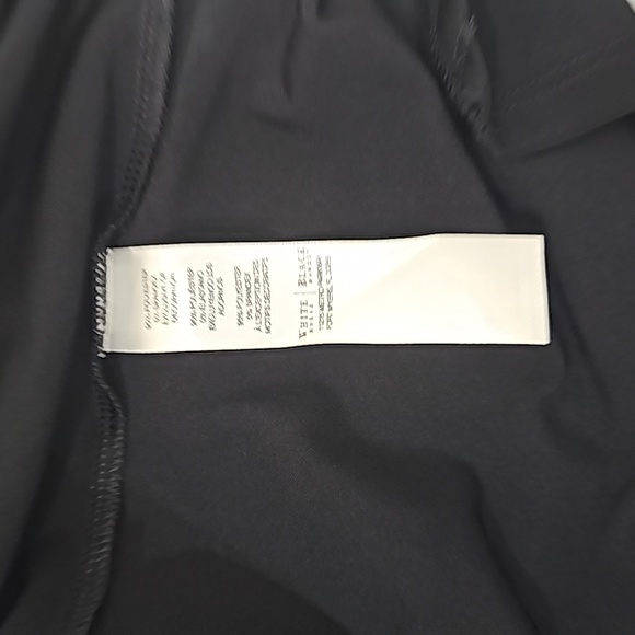 White House Black Market Top Size XS Black sliver Halter Neckline - Picture 11 of 11